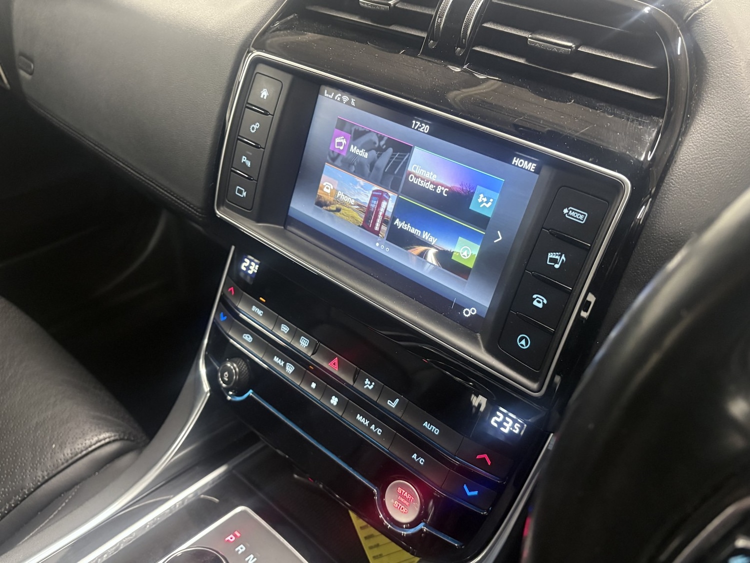 Used Jaguar XE 2017 for sale - 77822193: Photo 86