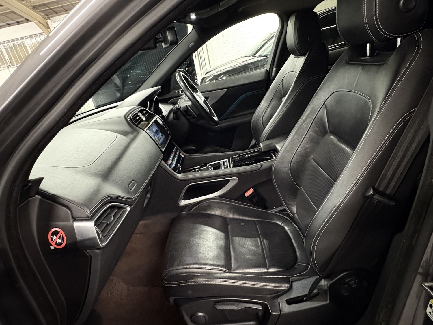 Used Jaguar F-Pace 2017 for sale - 77028041: Photo 52