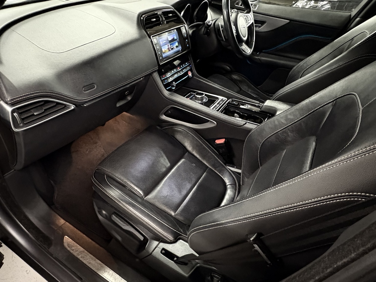 Used Jaguar F-Pace 2017 for sale - 77028041: Photo 55