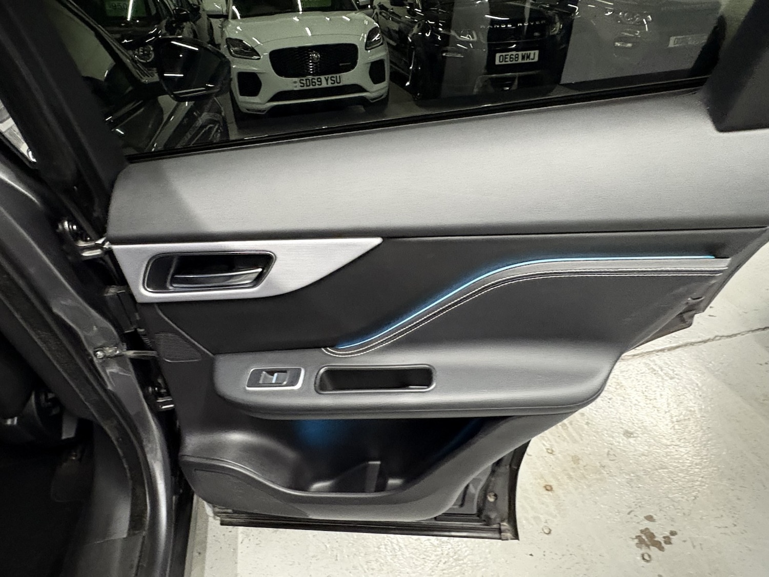 Used Jaguar F-Pace 2017 for sale - 77028041: Photo 67