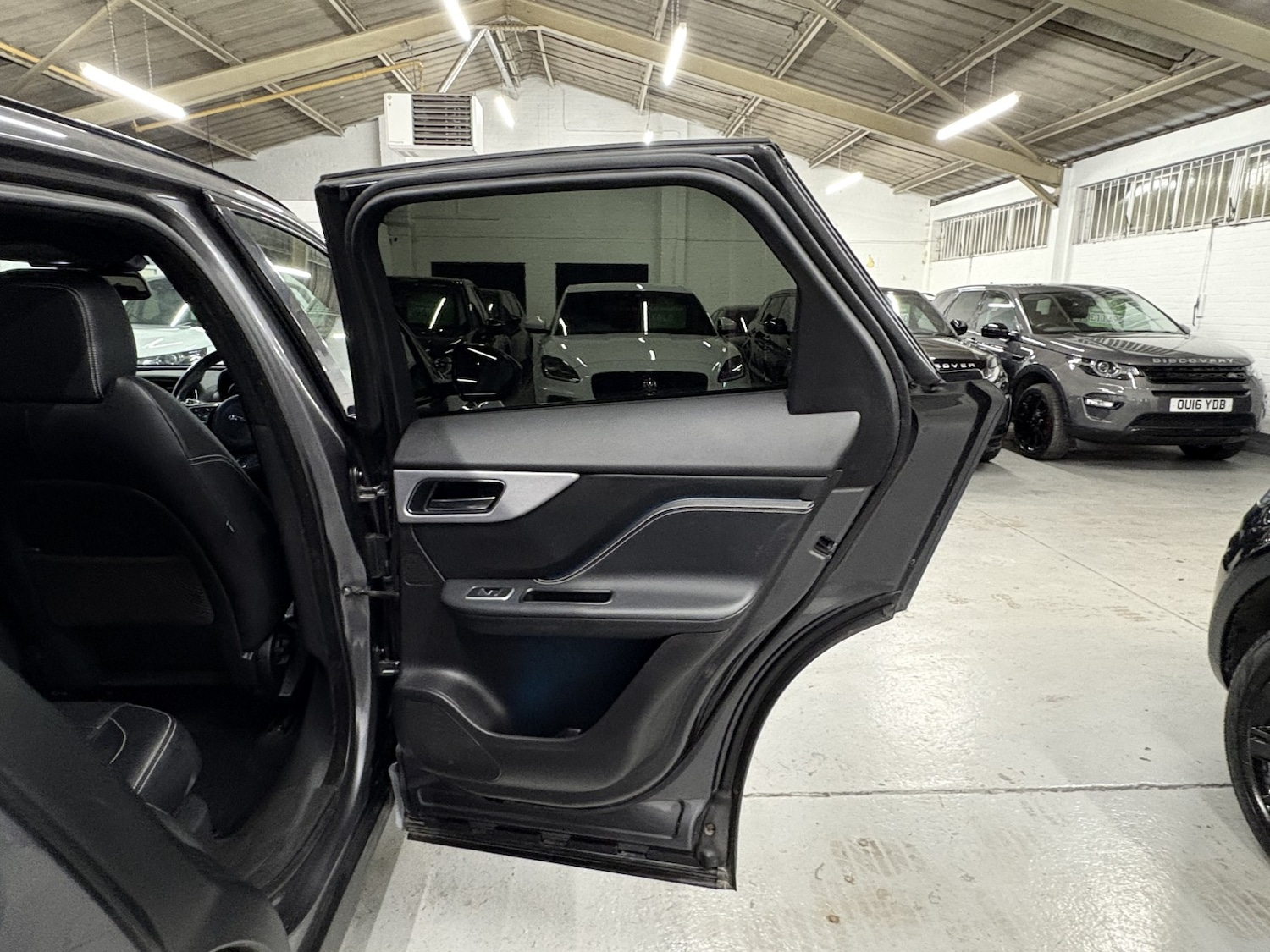 Used Jaguar F-Pace 2017 for sale - 77028041: Photo 68