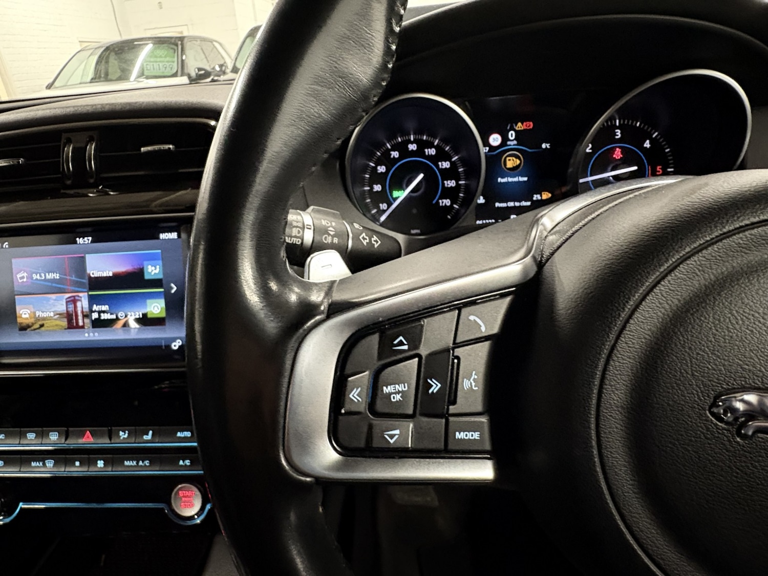 Used Jaguar F-Pace 2017 for sale - 77028041: Photo 75