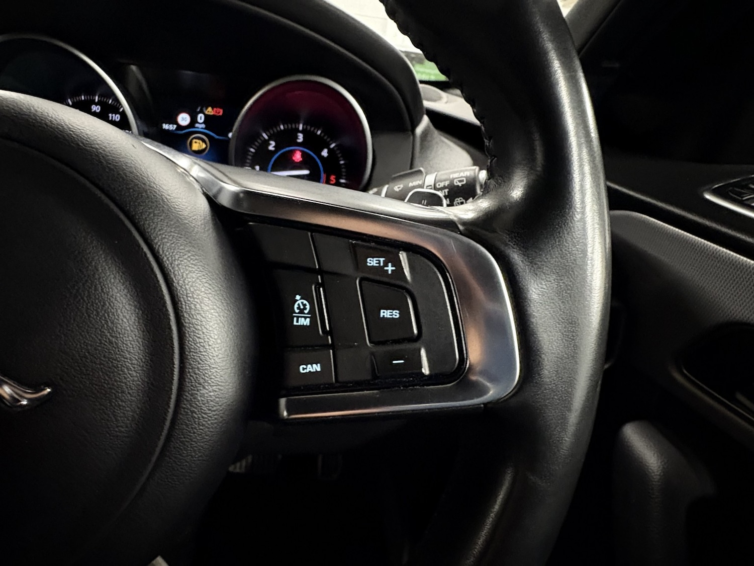 Used Jaguar F-Pace 2017 for sale - 77028041: Photo 76