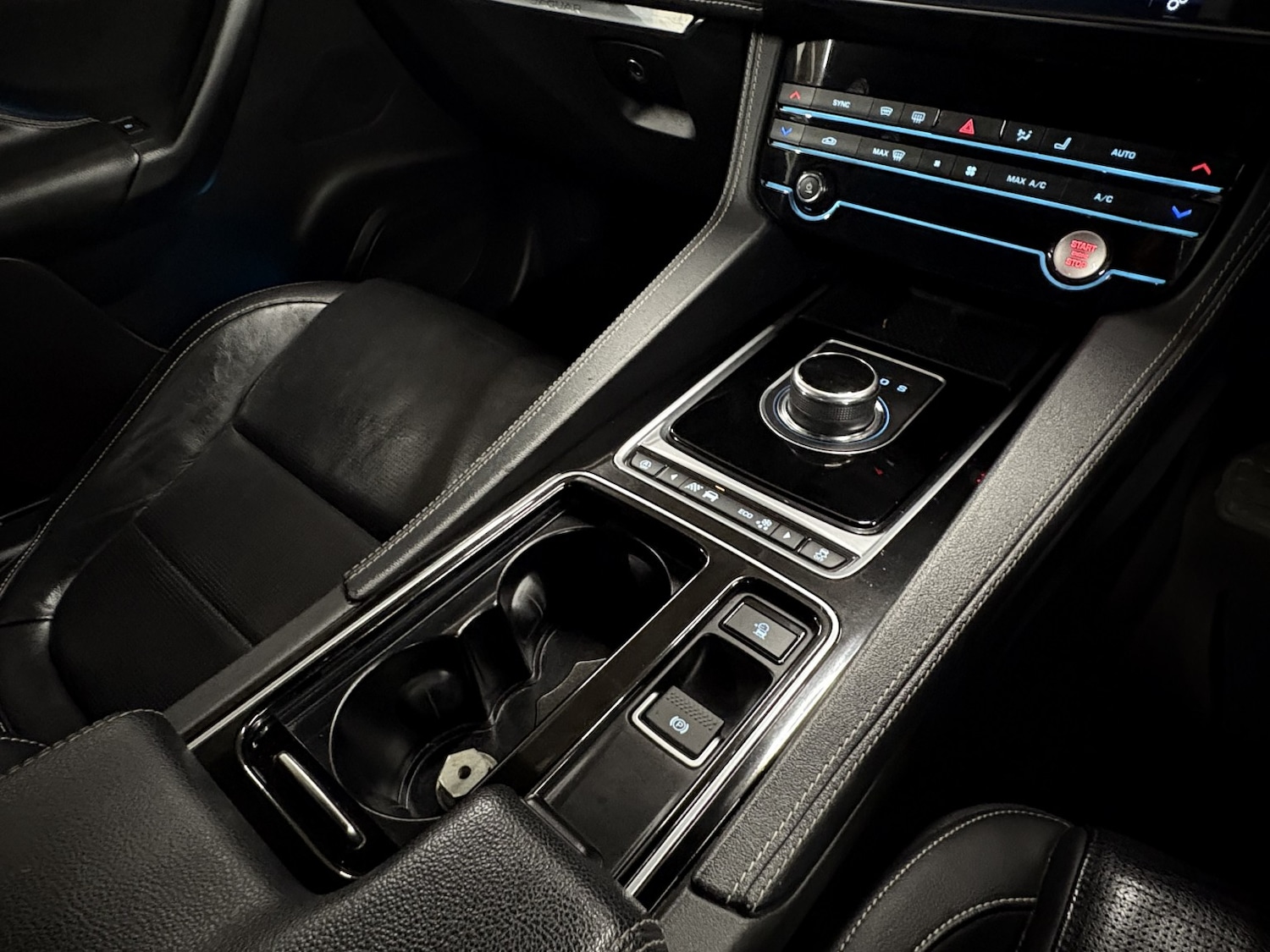 Used Jaguar F-Pace 2017 for sale - 77028041: Photo 82