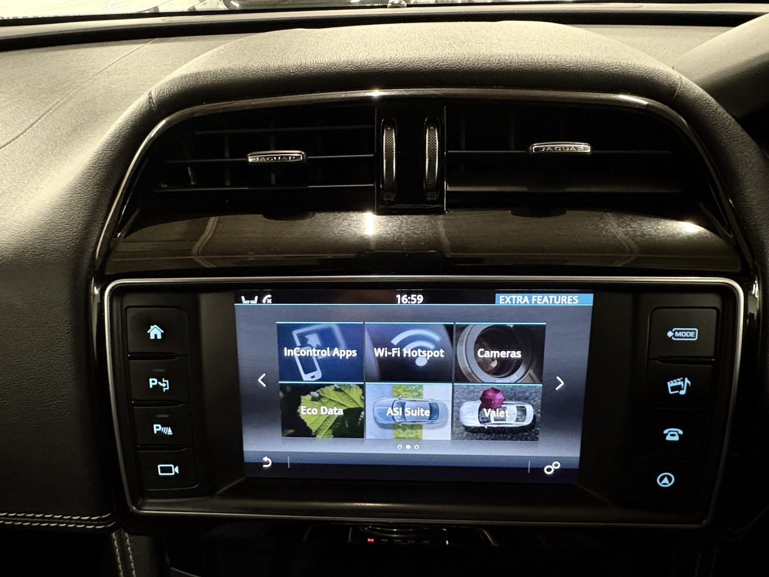 Used Jaguar F-Pace 2017 for sale - 77028041: Photo 87