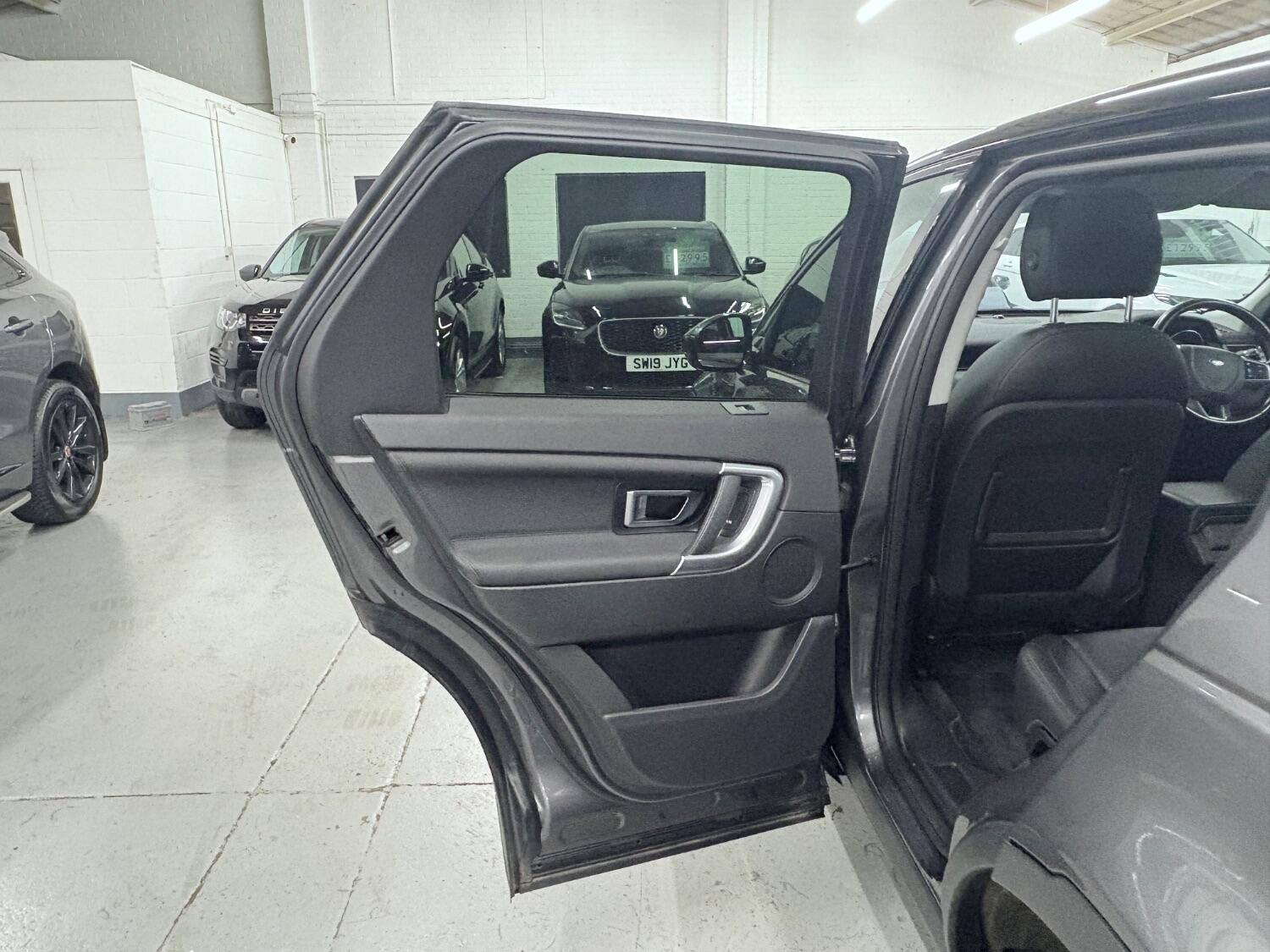 Used Land Rover Discovery Sport 2018 for sale - 76407501: Photo 49