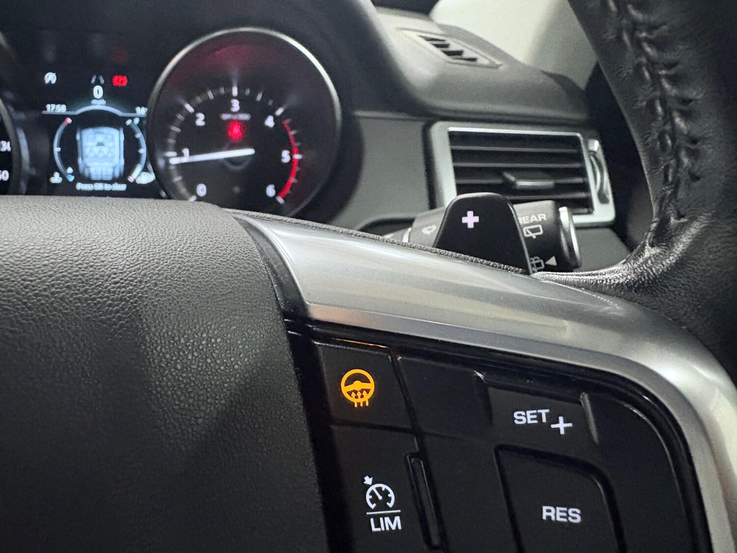 Used Land Rover Discovery Sport 2018 for sale - 76407501: Photo 62