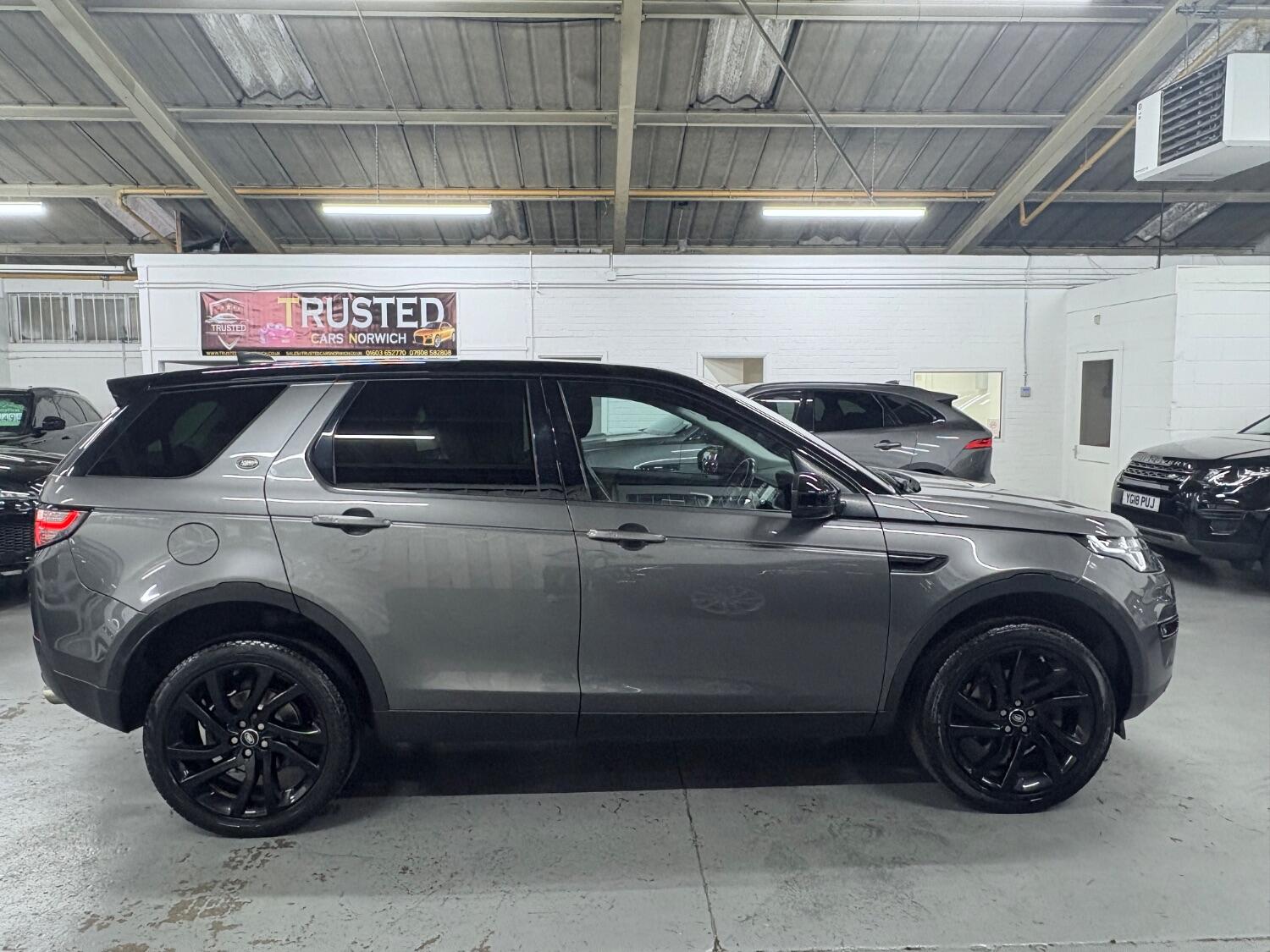 Used Land Rover Discovery Sport 2018 for sale - 76407501: Photo 8