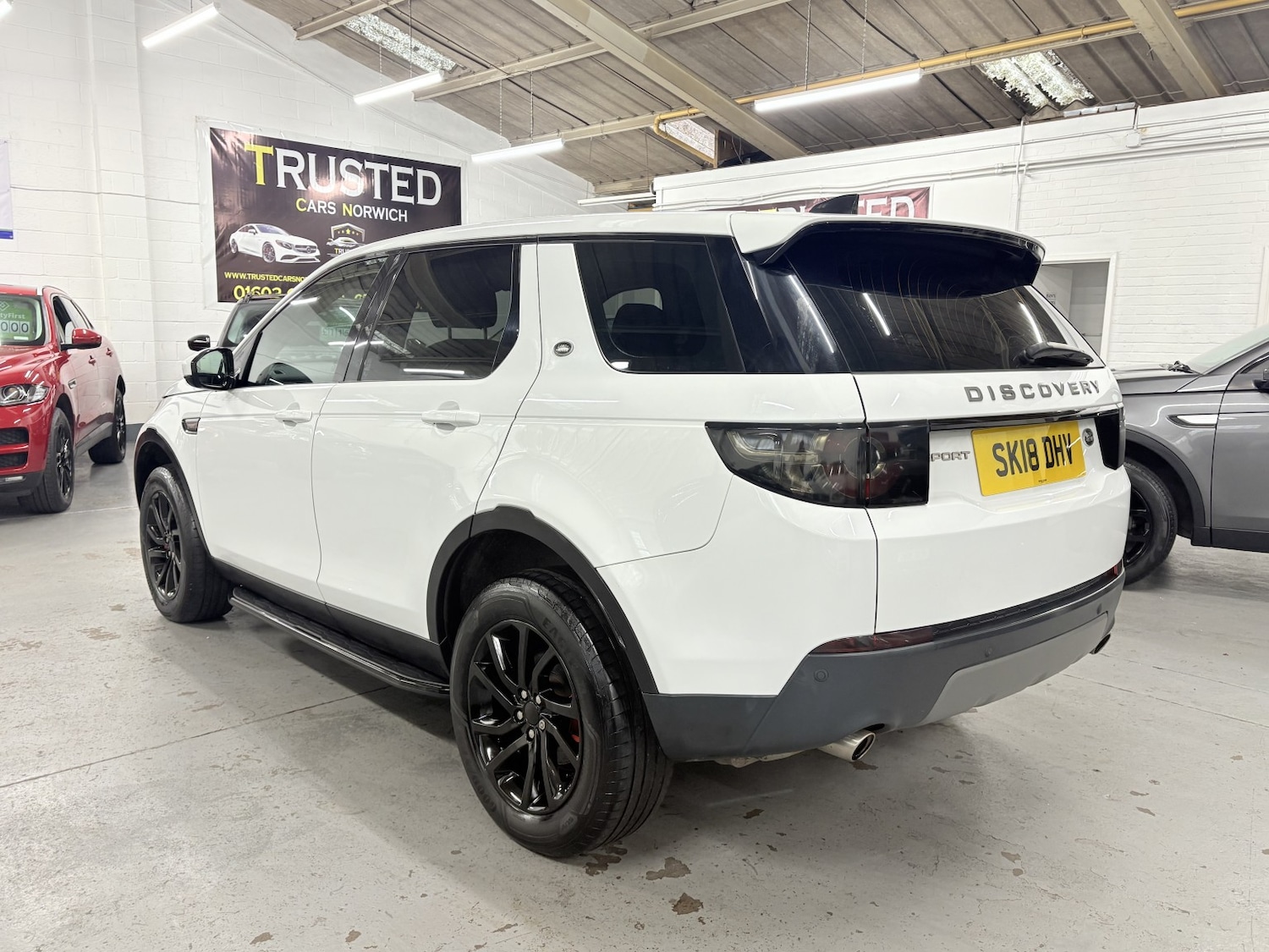 Used Land Rover Discovery Sport 2018 for sale - 77991621: Photo 4