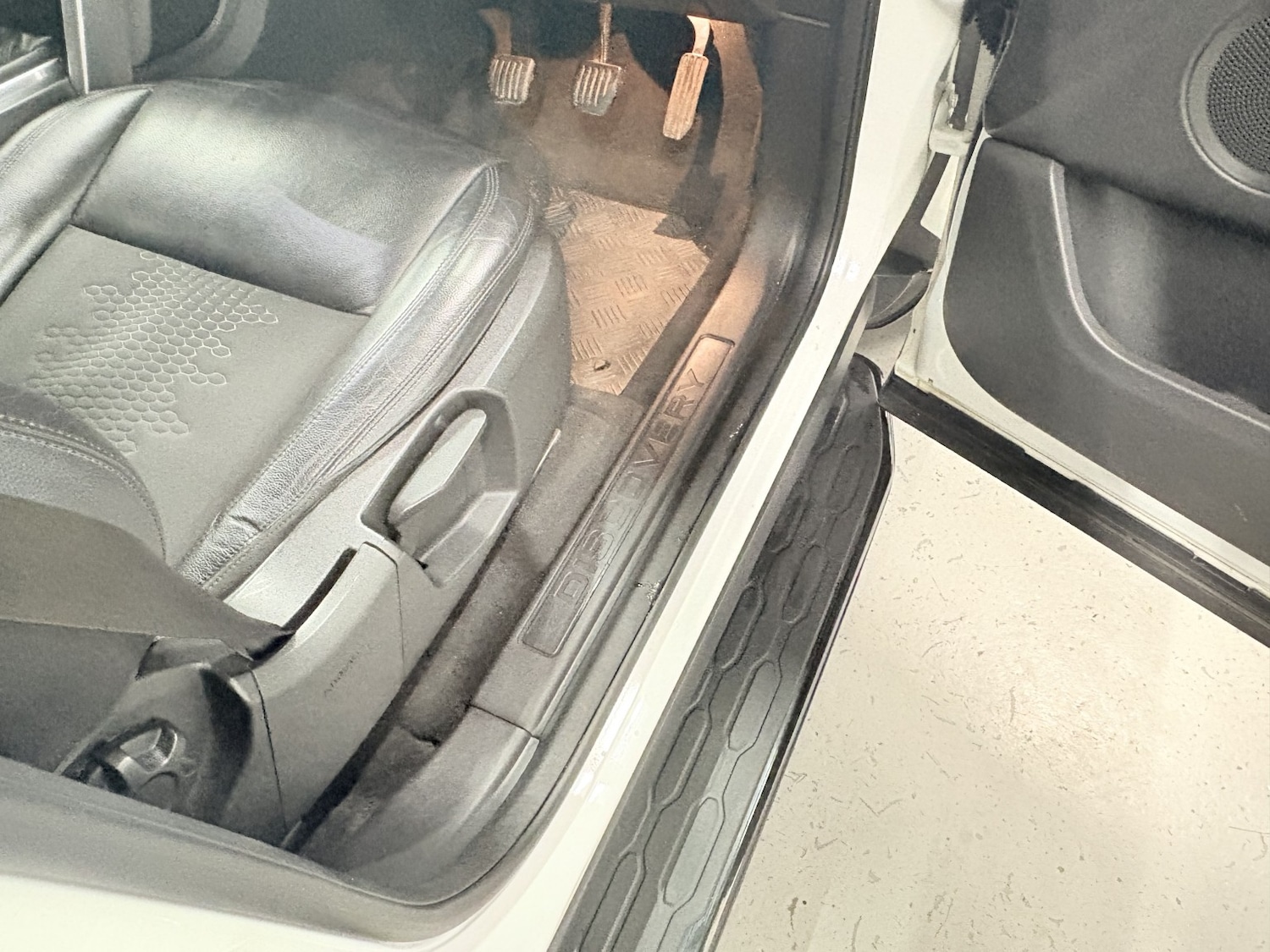 Used Land Rover Discovery Sport 2018 for sale - 77991621: Photo 45