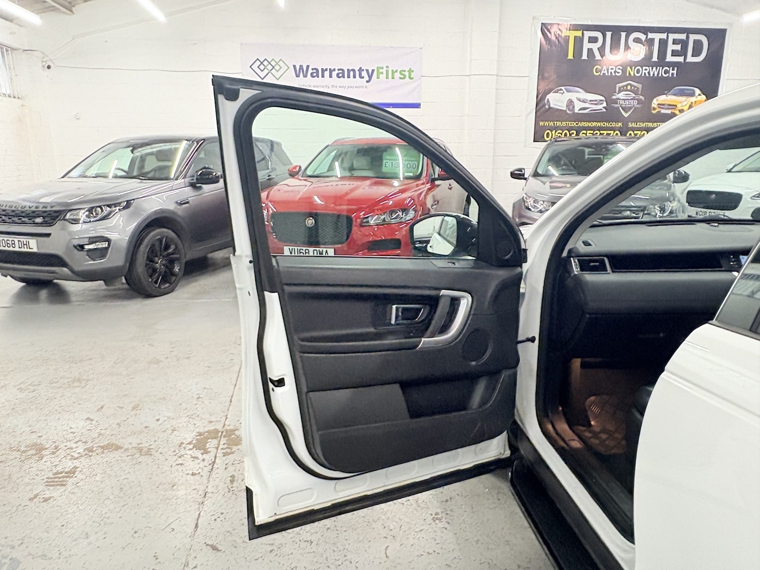 Used Land Rover Discovery Sport 2018 for sale - 77991621: Photo 46