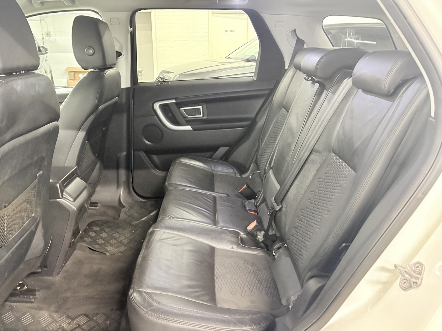 Used Land Rover Discovery Sport 2018 for sale - 77991621: Photo 54