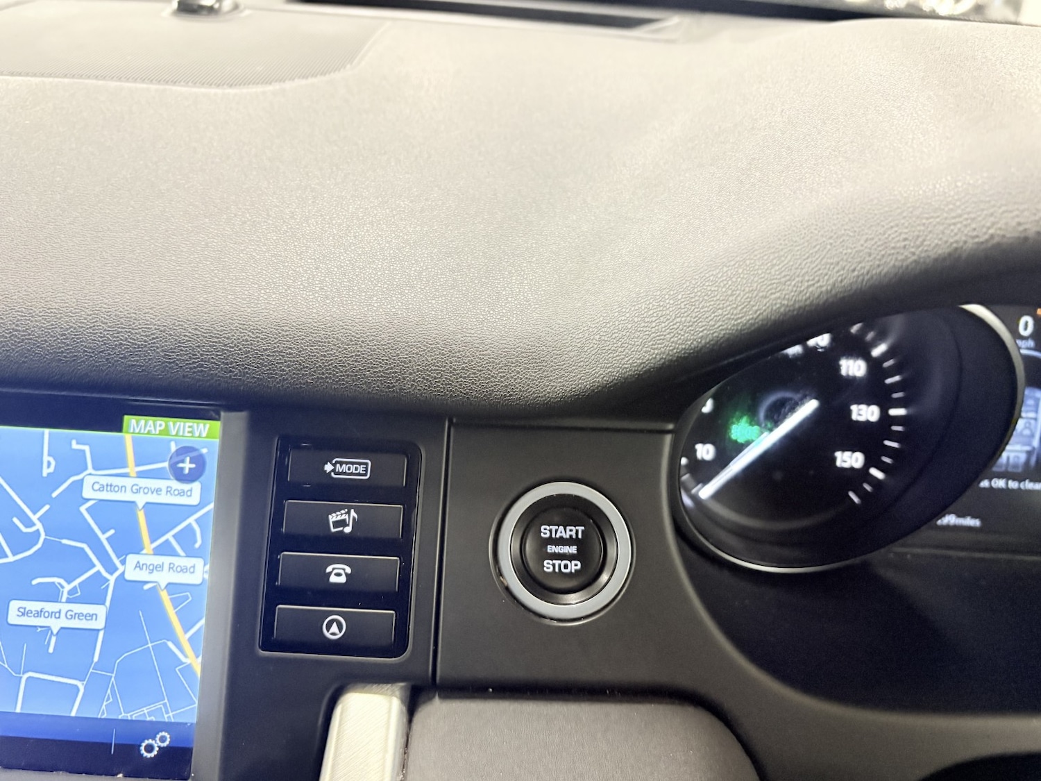 Used Land Rover Discovery Sport 2018 for sale - 77991621: Photo 65