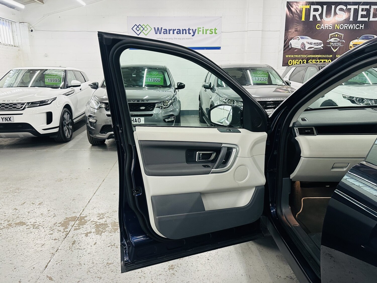 Used Land Rover Discovery Sport 2018 for sale - 78182992: Photo 43