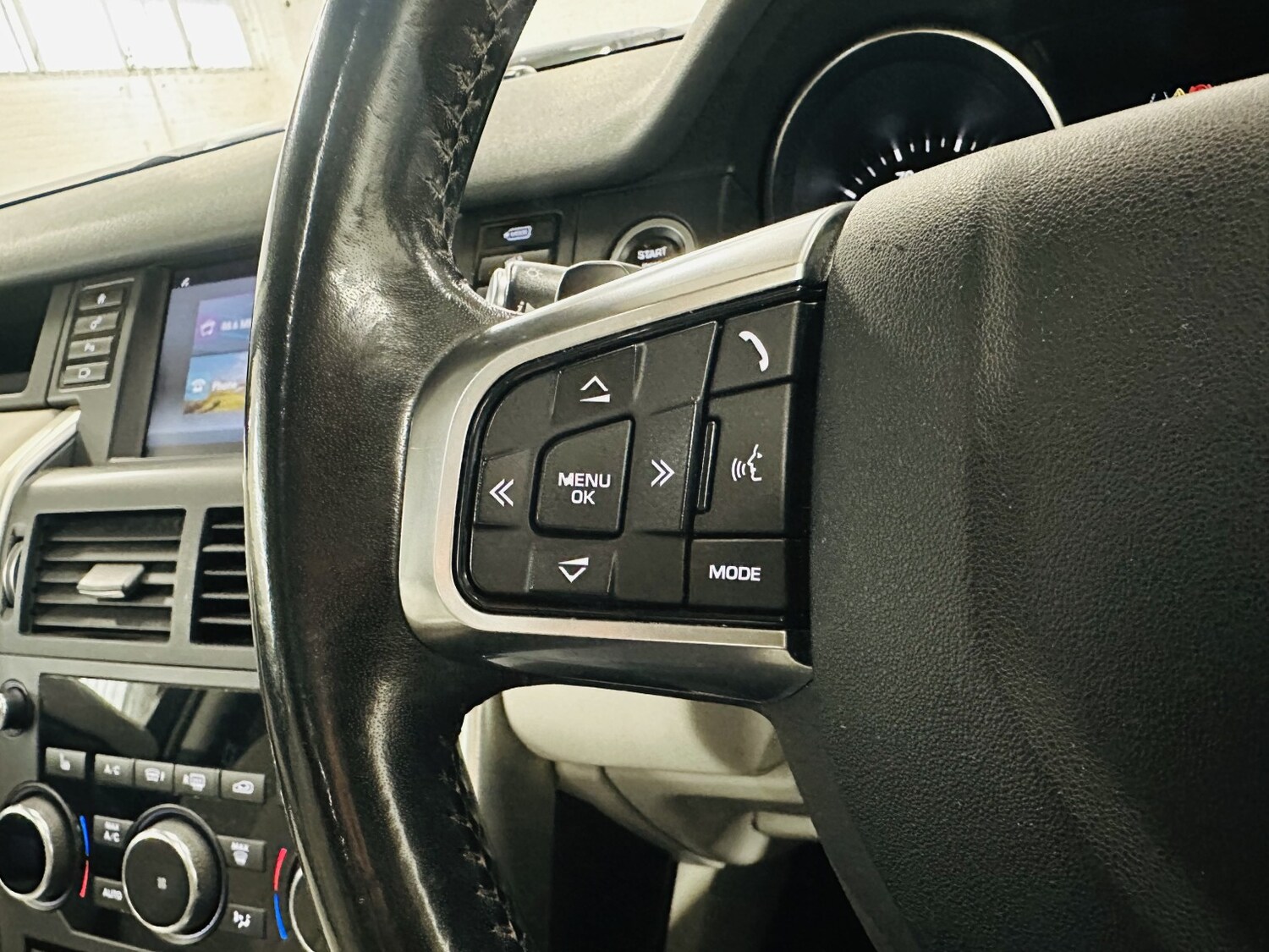 Used Land Rover Discovery Sport 2018 for sale - 78182992: Photo 70