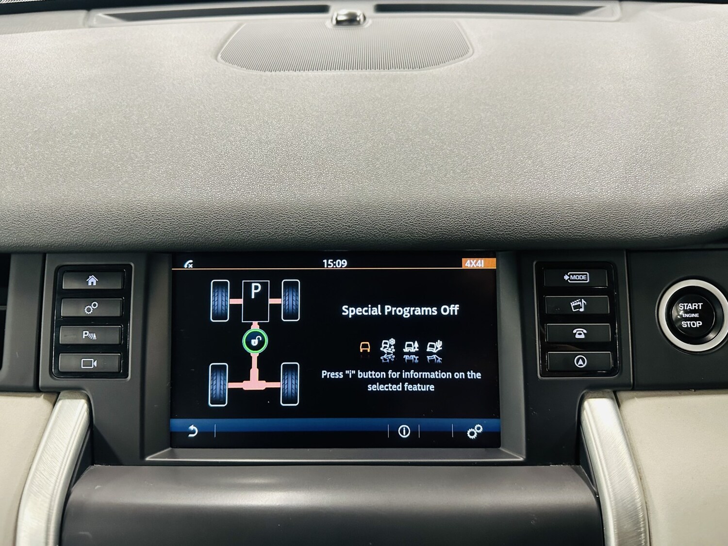 Used Land Rover Discovery Sport 2018 for sale - 78182992: Photo 84