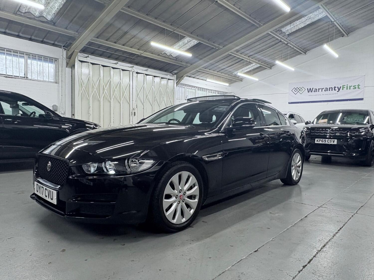 Used Jaguar XE 2017 for sale - 76407495: Photo 2