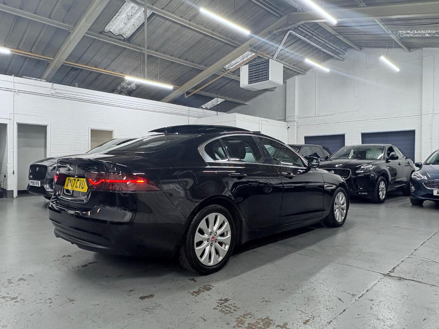 Used Jaguar XE 2017 for sale - 76407495: Photo 3