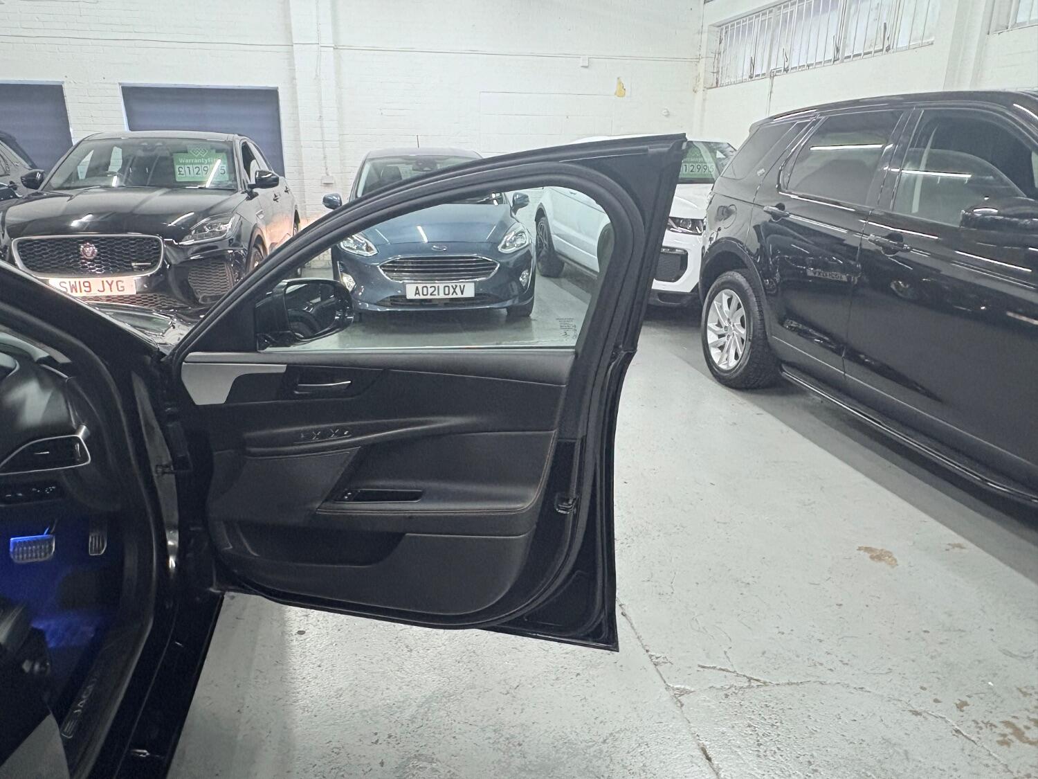 Used Jaguar XE 2017 for sale - 76407495: Photo 30