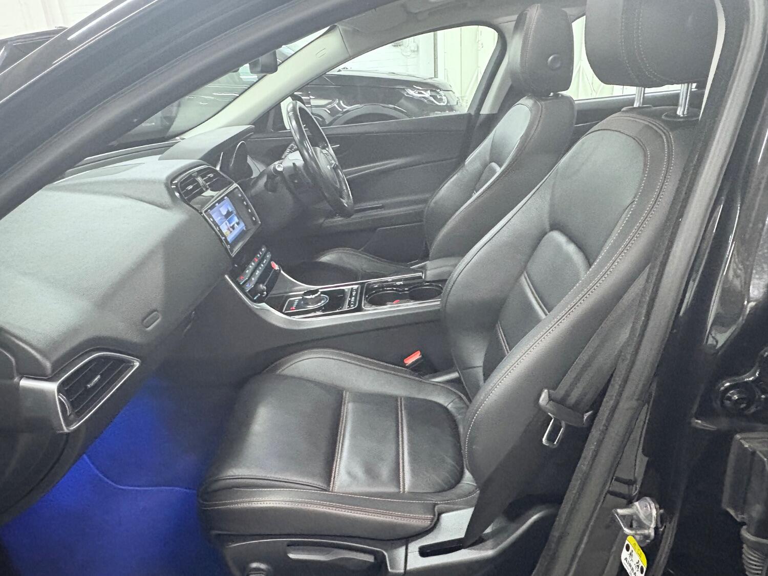 Used Jaguar XE 2017 for sale - 76407495: Photo 40