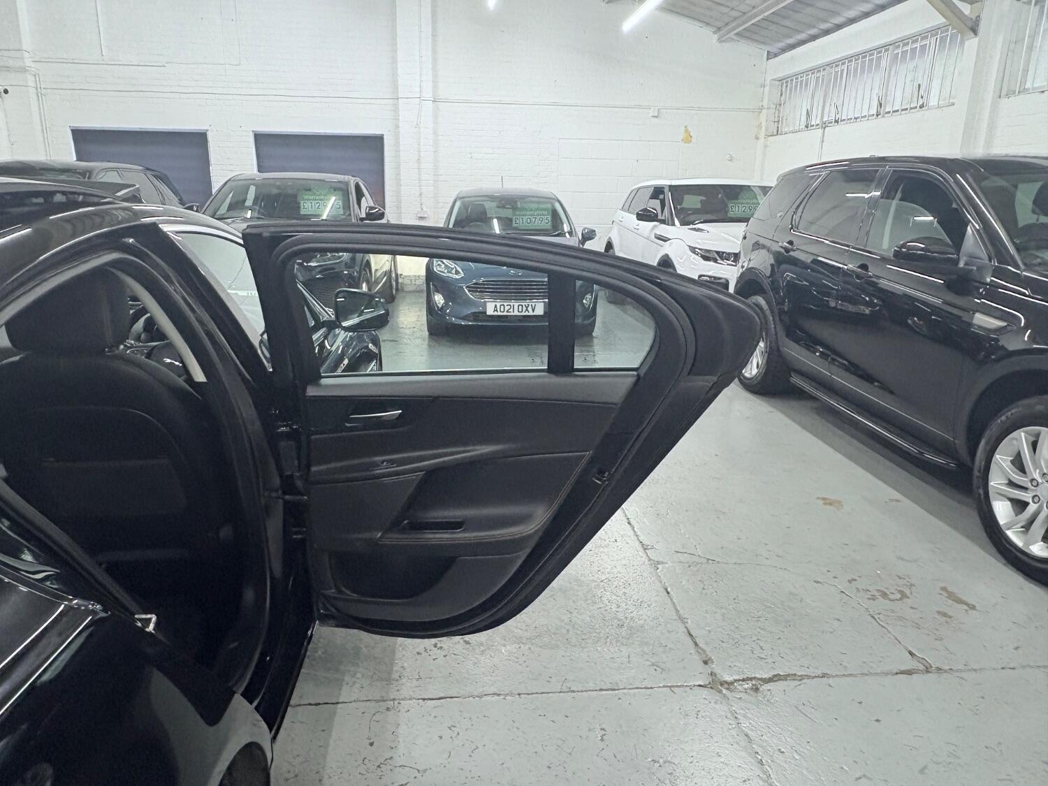 Used Jaguar XE 2017 for sale - 76407495: Photo 51