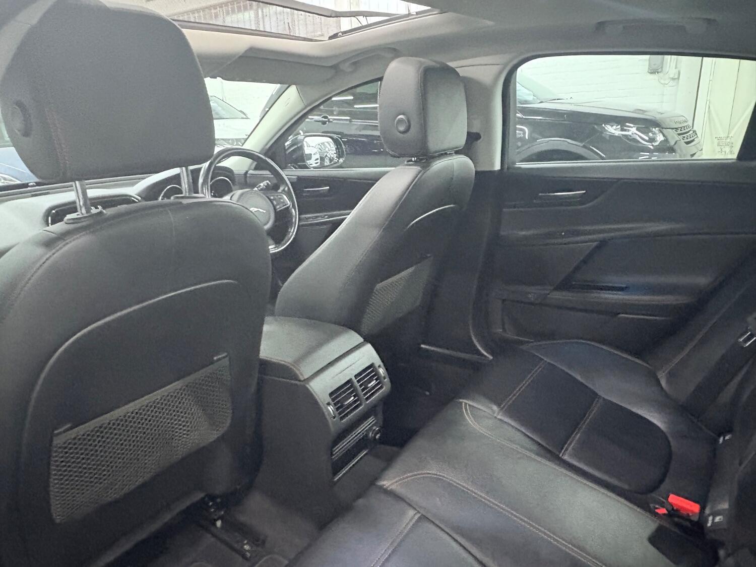 Used Jaguar XE 2017 for sale - 76407495: Photo 52