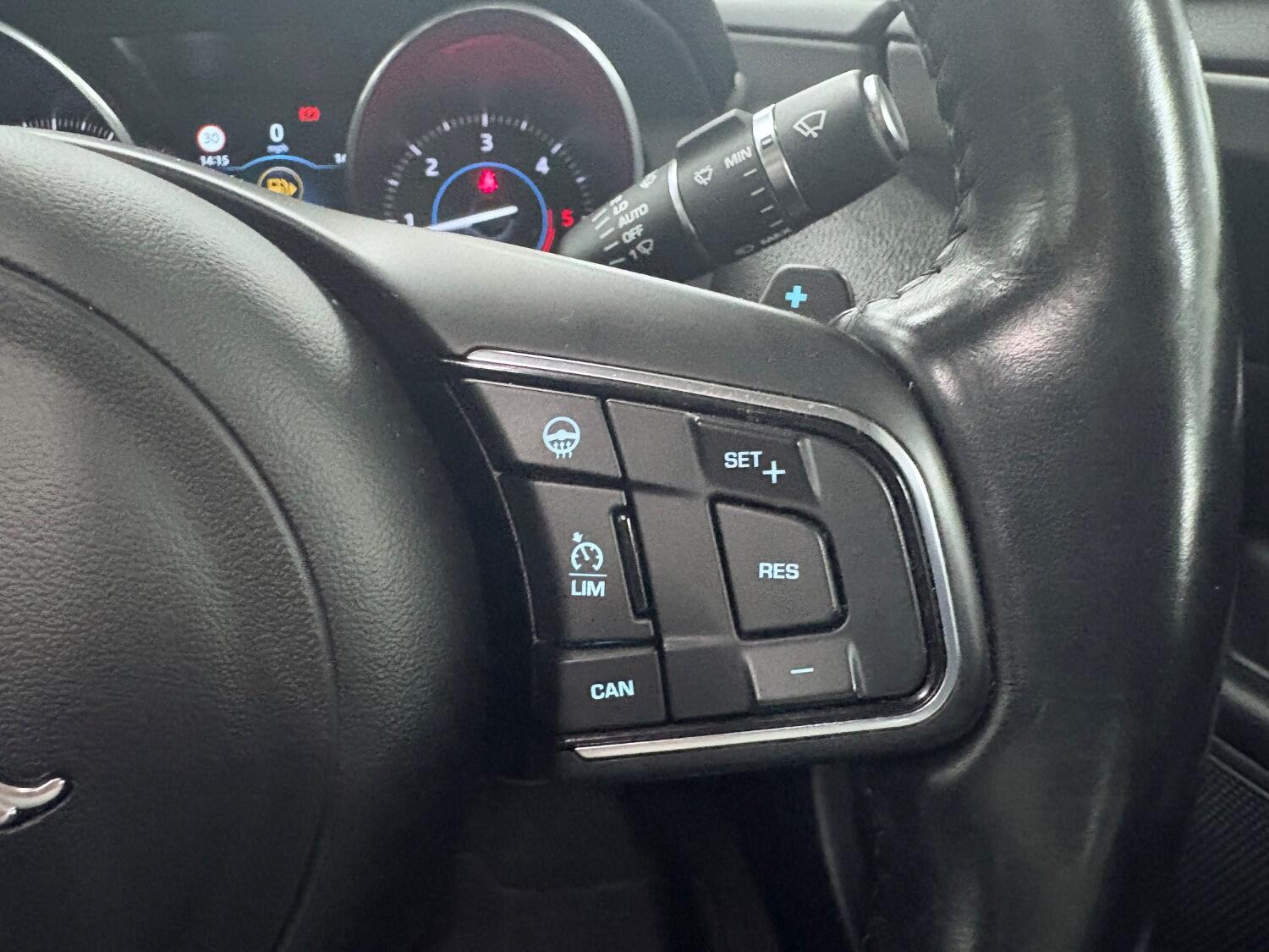 Used Jaguar XE 2017 for sale - 76407495: Photo 62