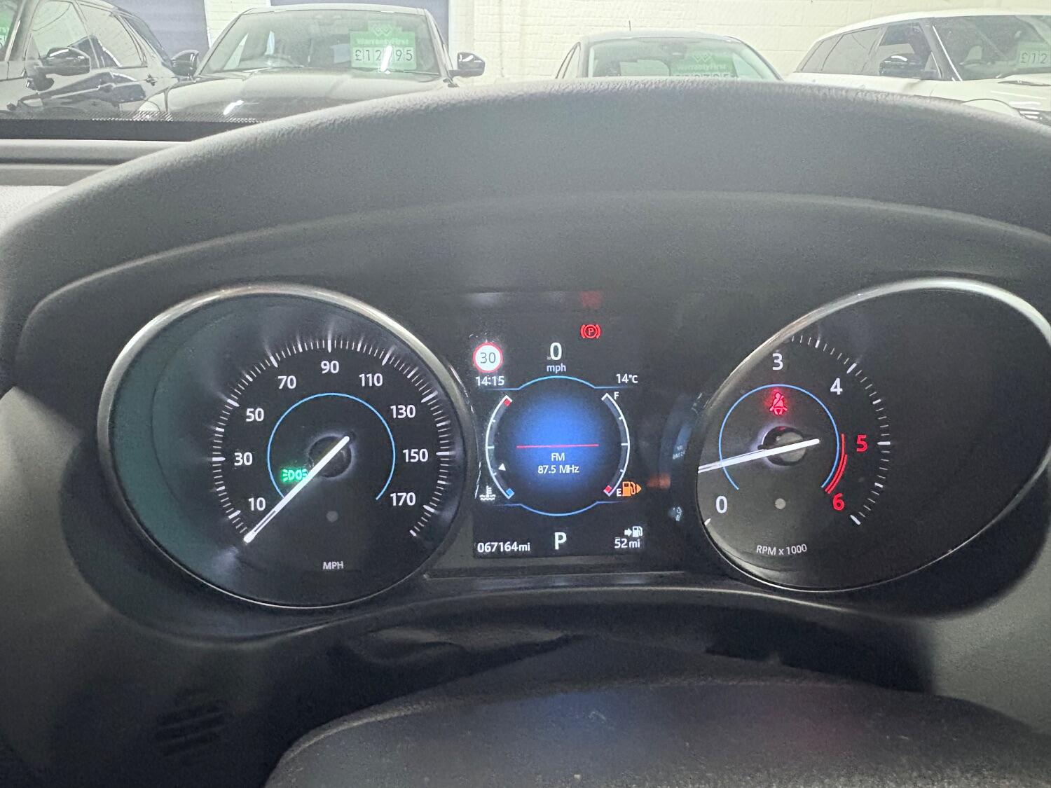 Used Jaguar XE 2017 for sale - 76407495: Photo 66