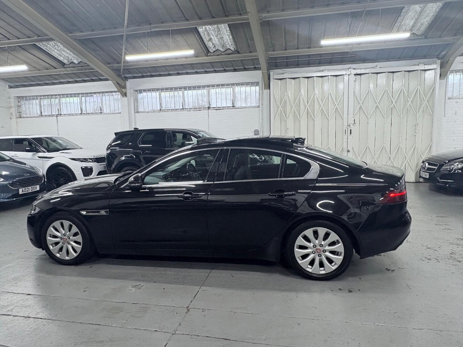 Used Jaguar XE 2017 for sale - 76407495: Photo 7