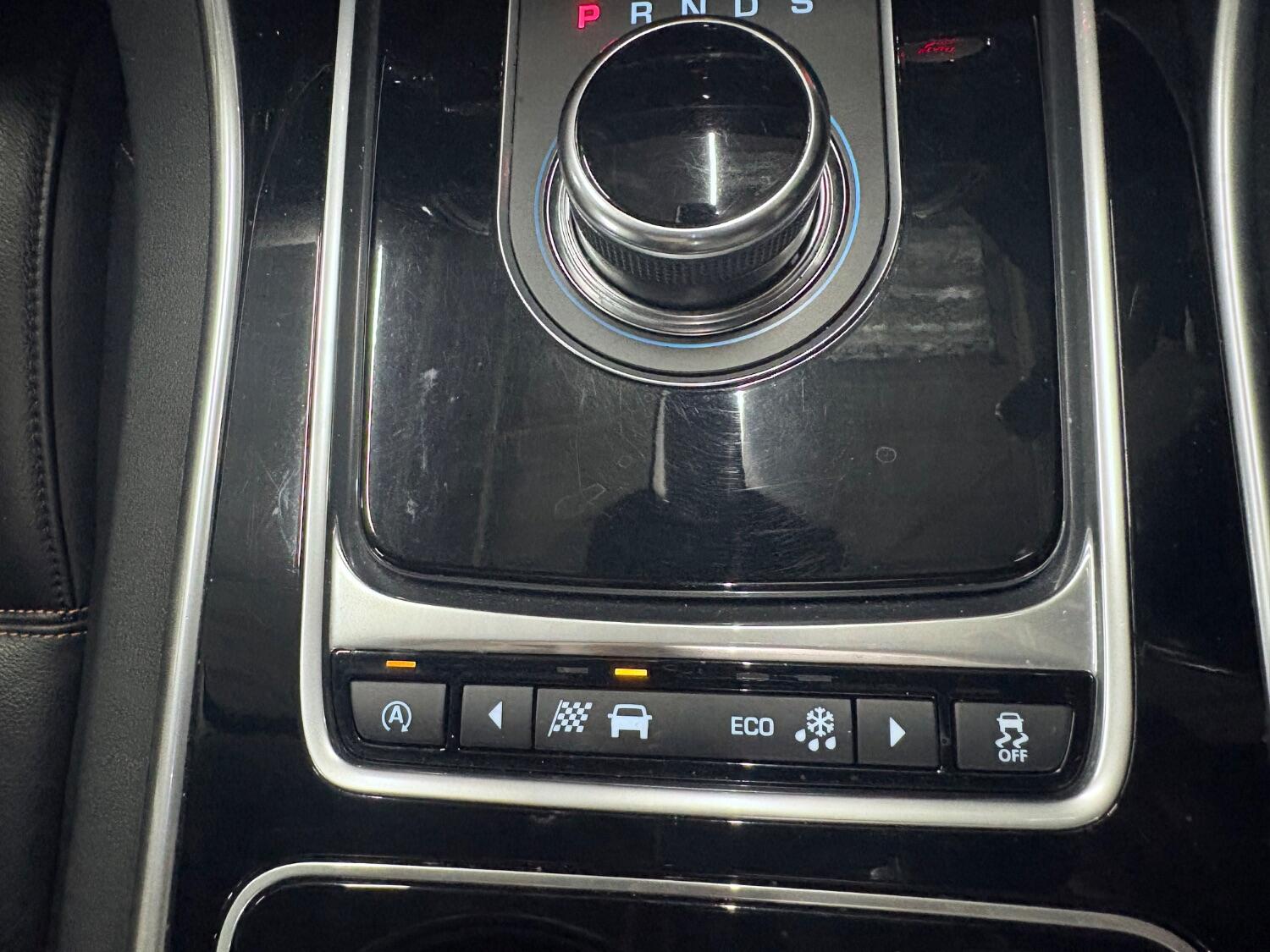 Used Jaguar XE 2017 for sale - 76407495: Photo 70