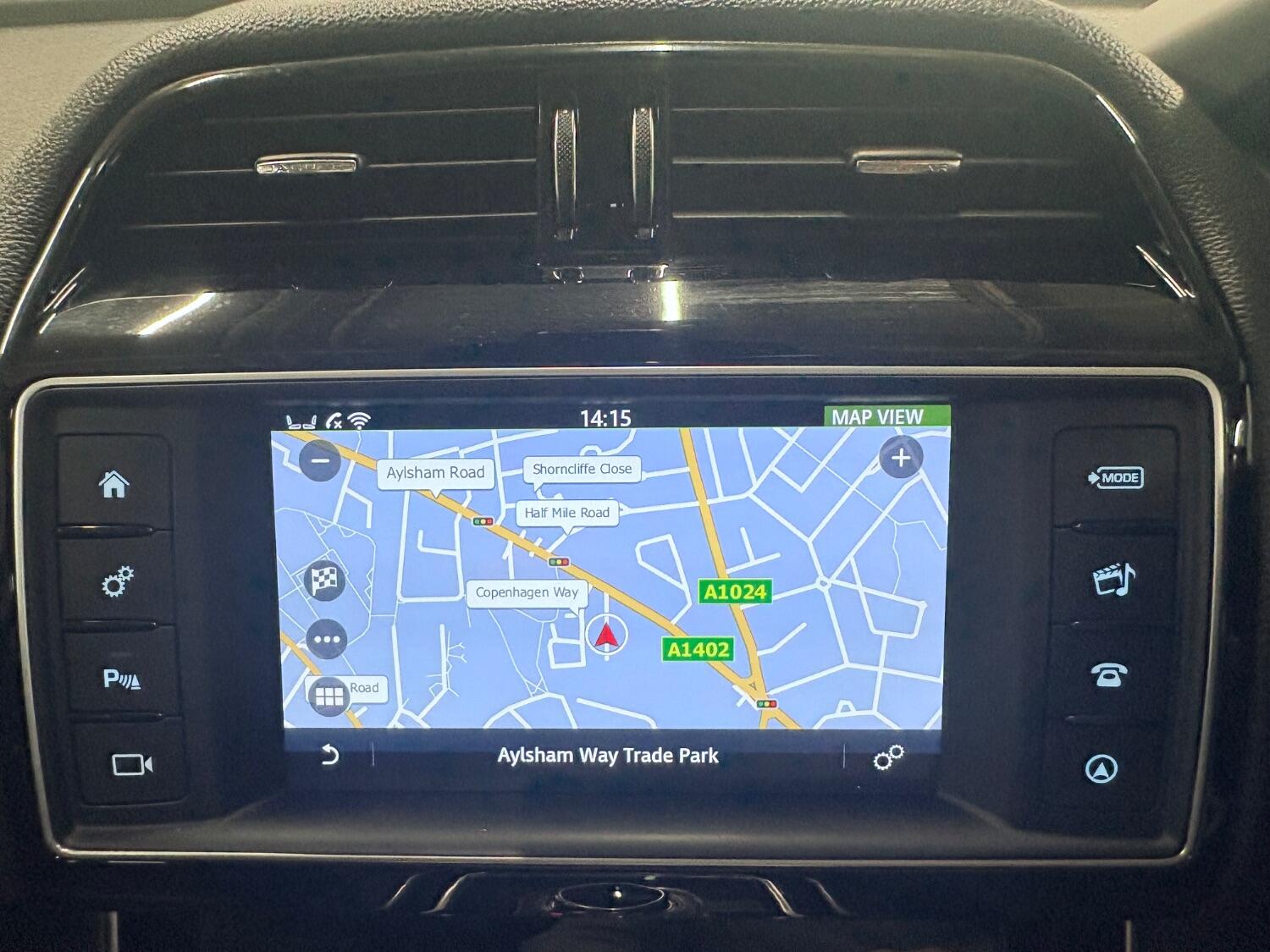 Used Jaguar XE 2017 for sale - 76407495: Photo 75