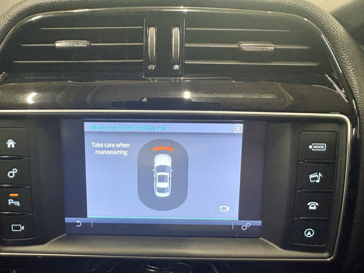 Used Jaguar XE 2017 for sale - 76407495: Photo 84