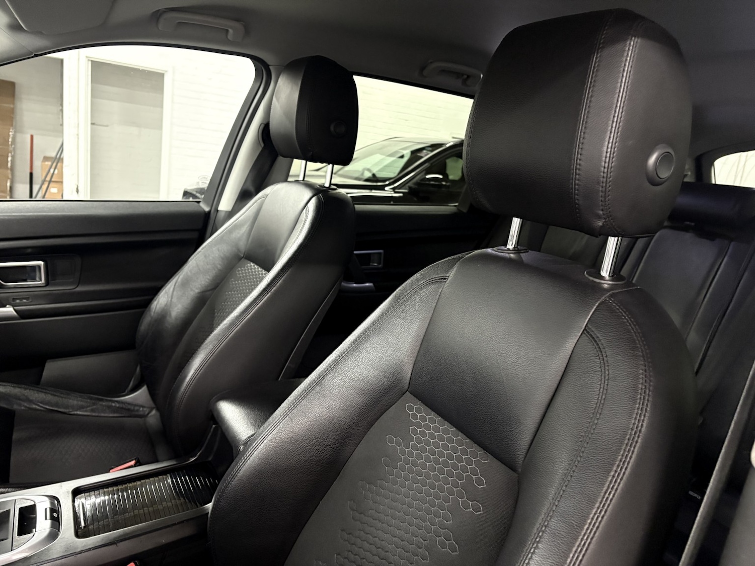 Used Land Rover Discovery Sport 2018 for sale - 76863898: Photo 48