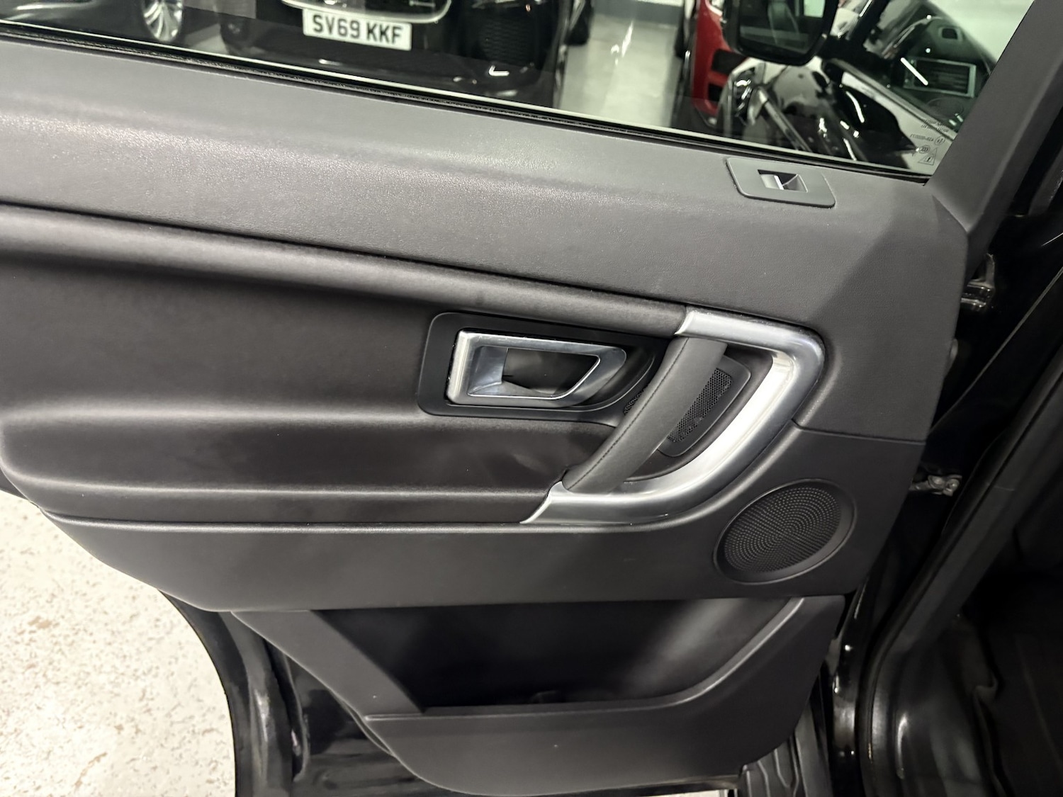 Used Land Rover Discovery Sport 2018 for sale - 76863898: Photo 50