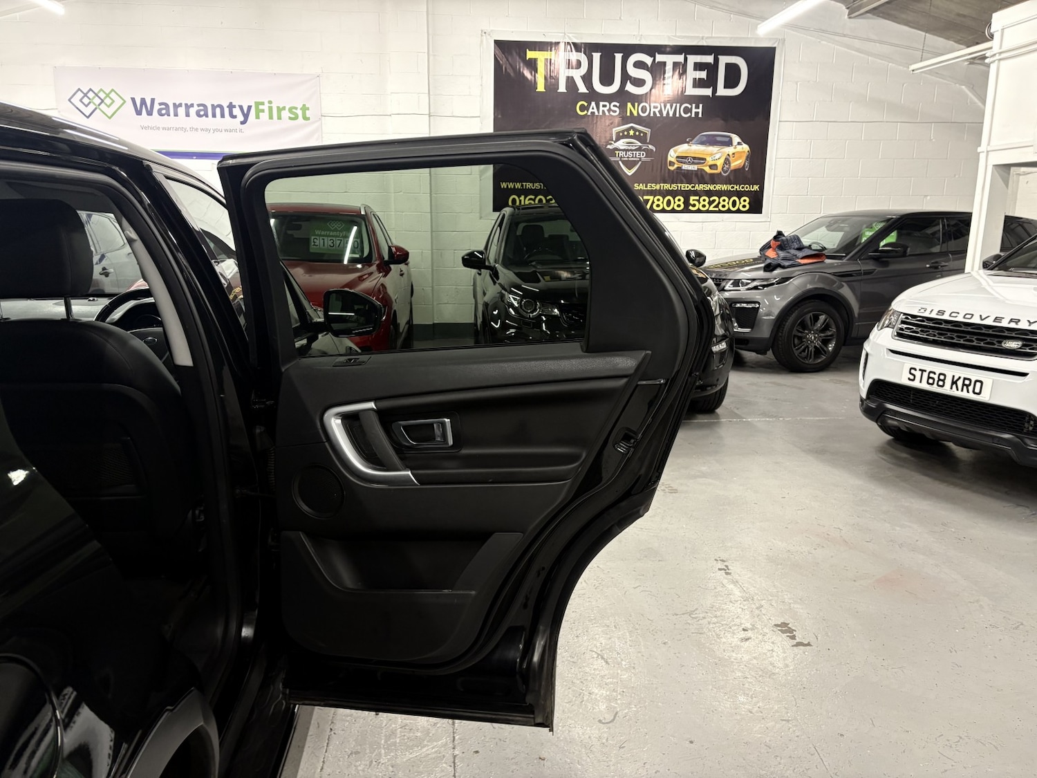 Used Land Rover Discovery Sport 2018 for sale - 76863898: Photo 52