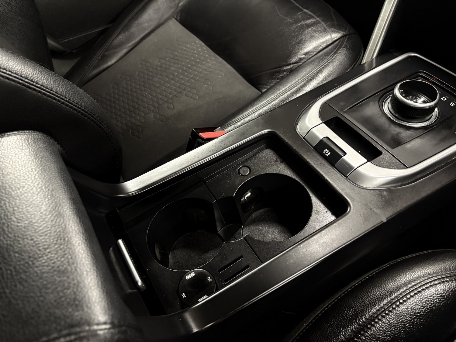 Used Land Rover Discovery Sport 2018 for sale - 76863898: Photo 69