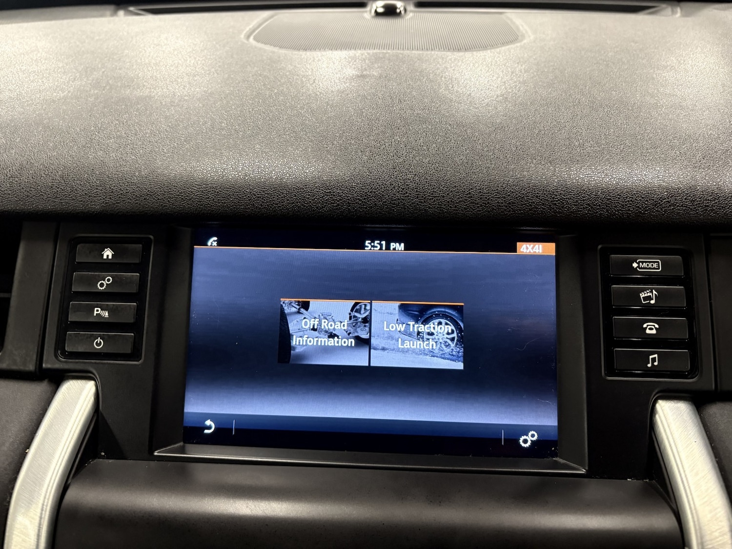 Used Land Rover Discovery Sport 2018 for sale - 76863898: Photo 74