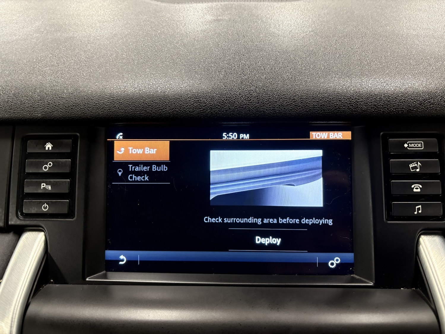 Used Land Rover Discovery Sport 2018 for sale - 76863898: Photo 75