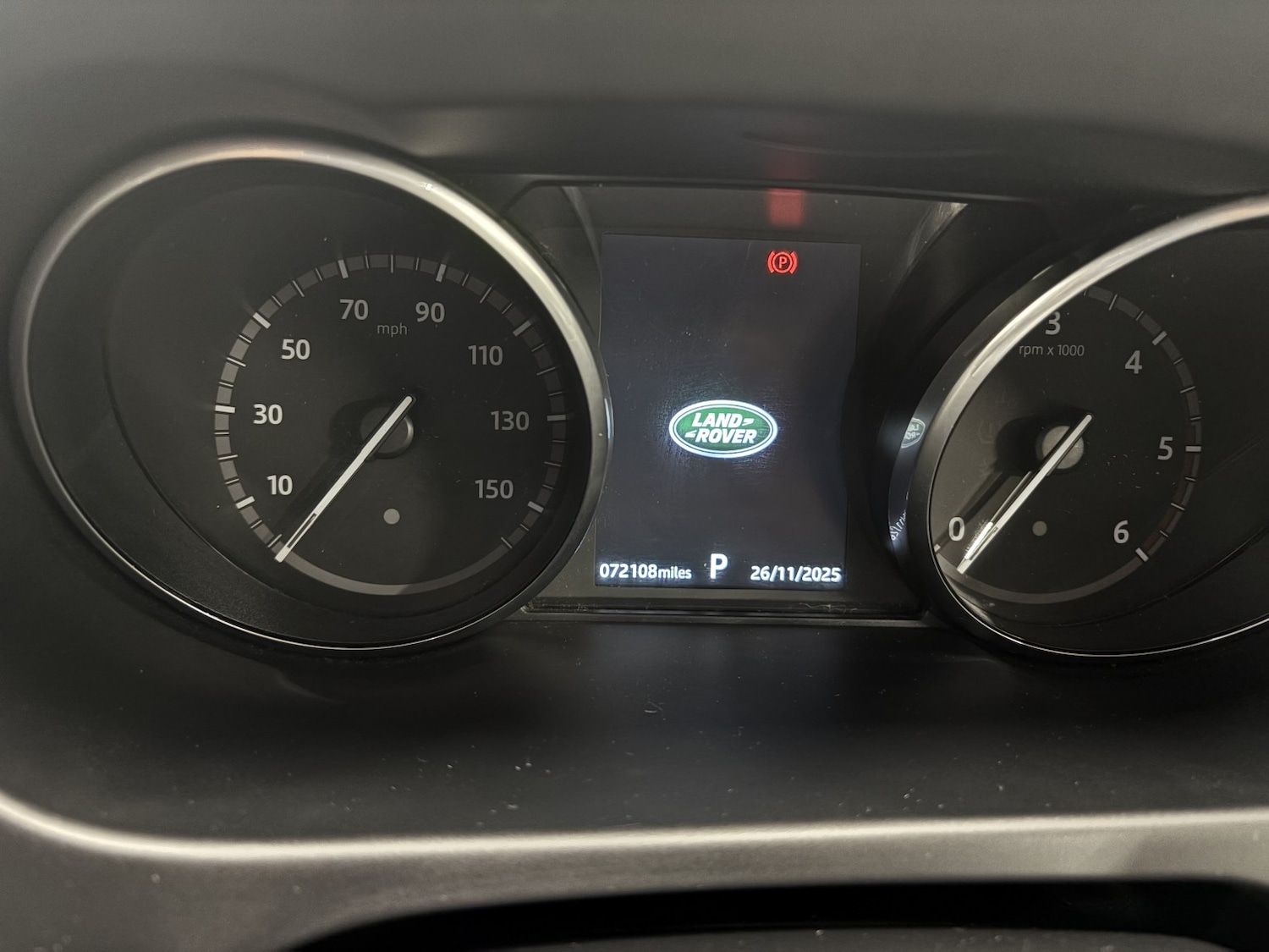 Used Land Rover Discovery Sport 2018 for sale - 76863898: Photo 76