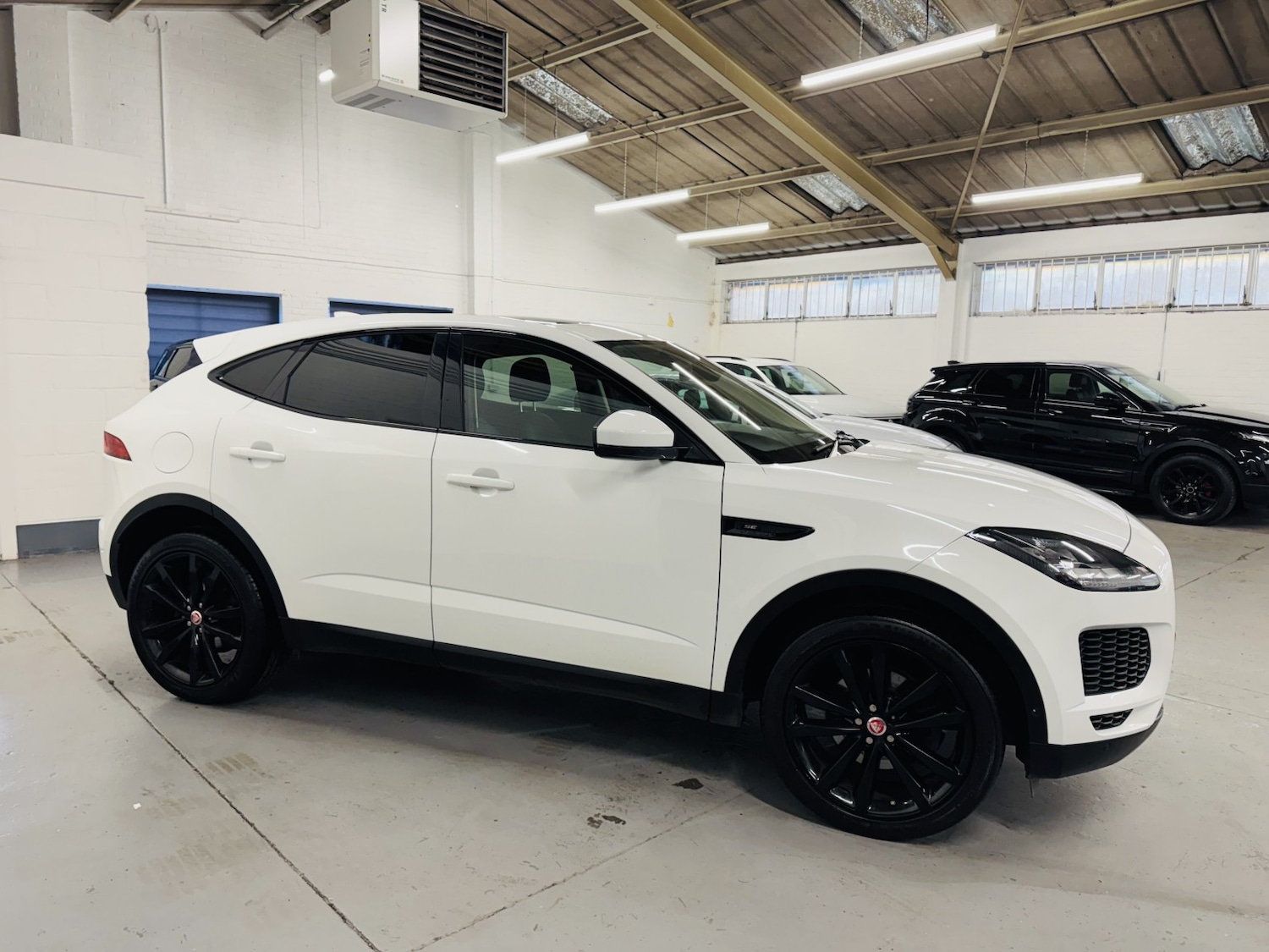Used Jaguar E-Pace 2018 for sale - 77595285: Photo 13