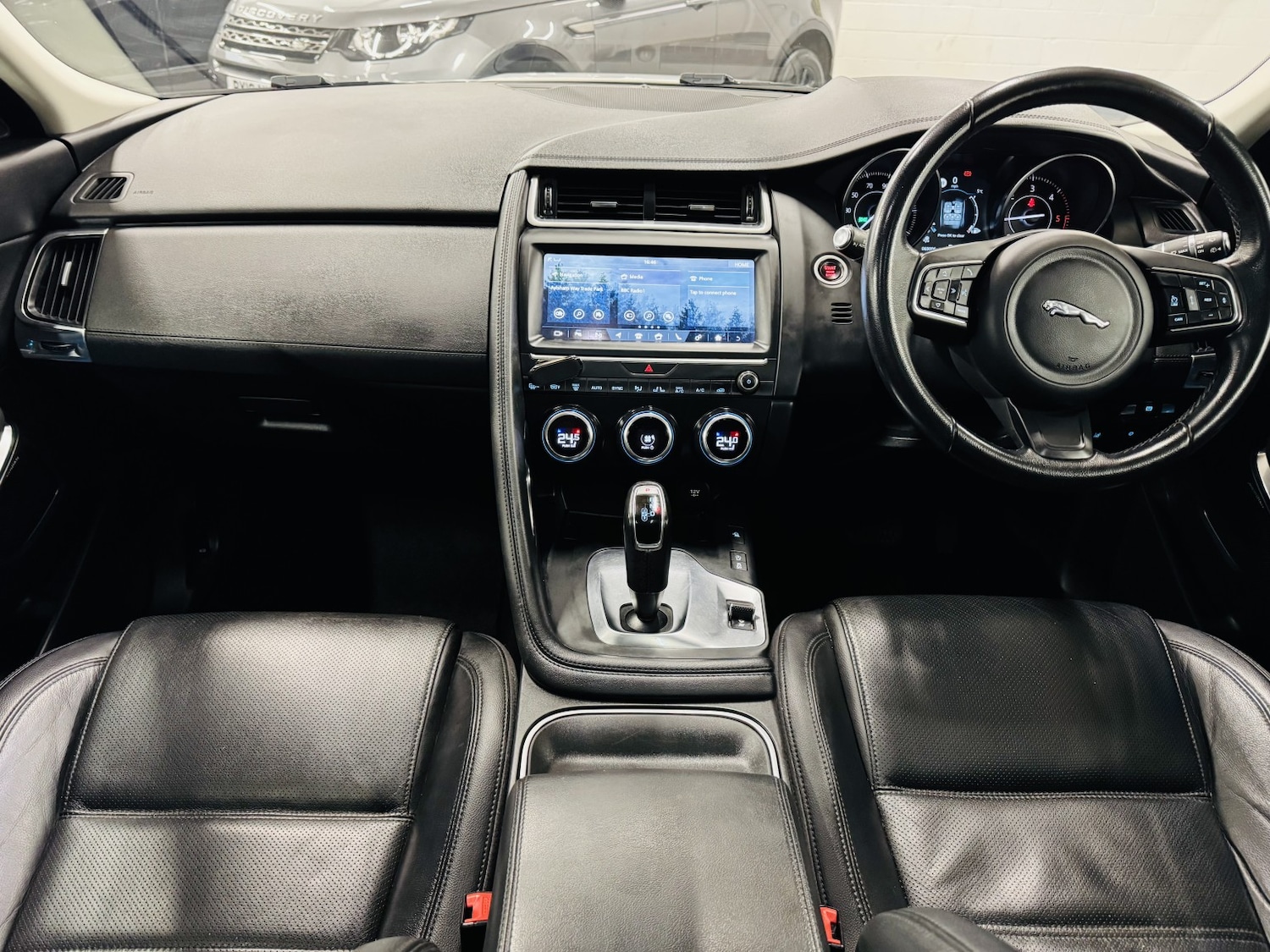 Used Jaguar E-Pace 2018 for sale - 77595285: Photo 17