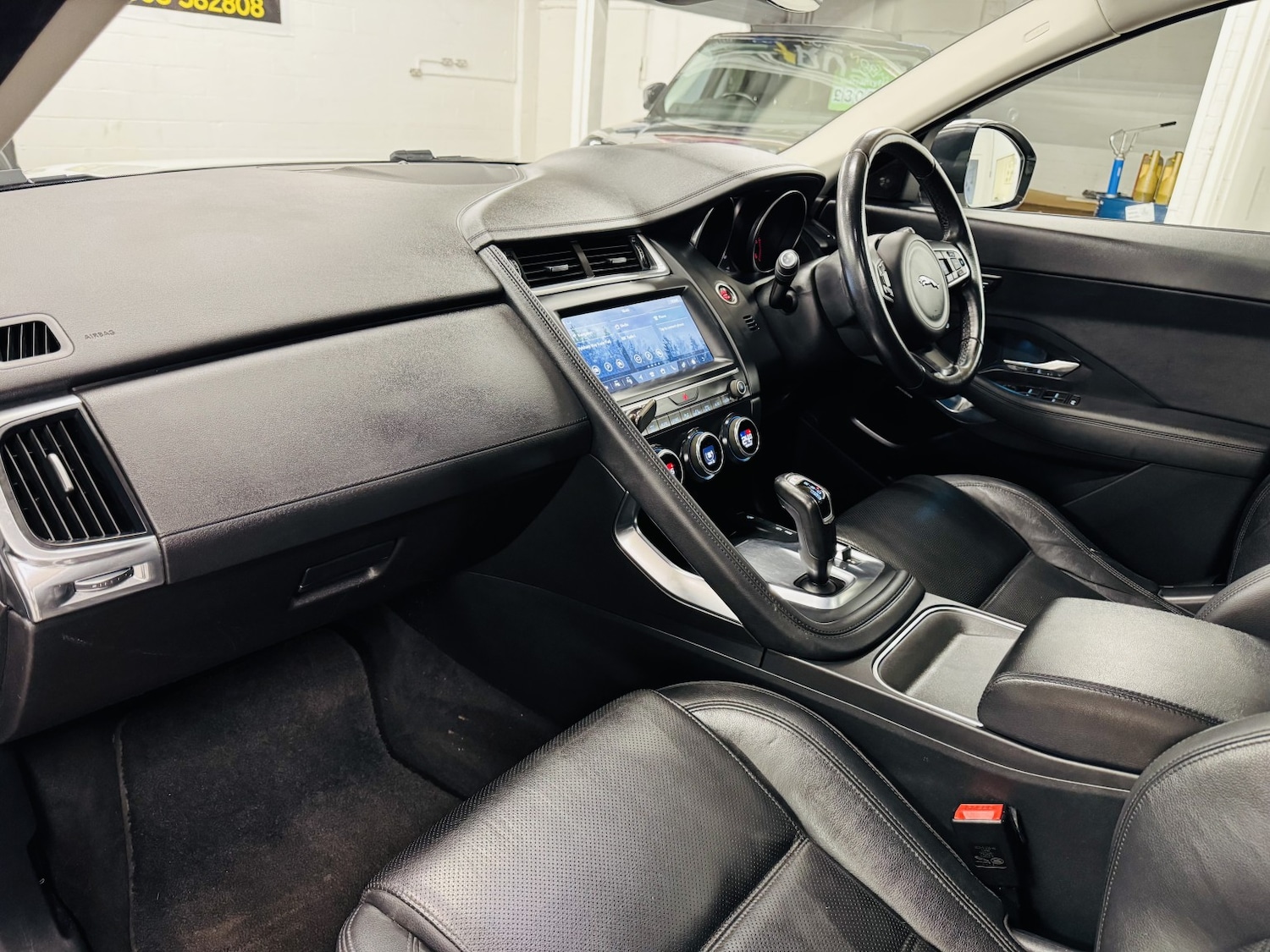 Used Jaguar E-Pace 2018 for sale - 77595285: Photo 19