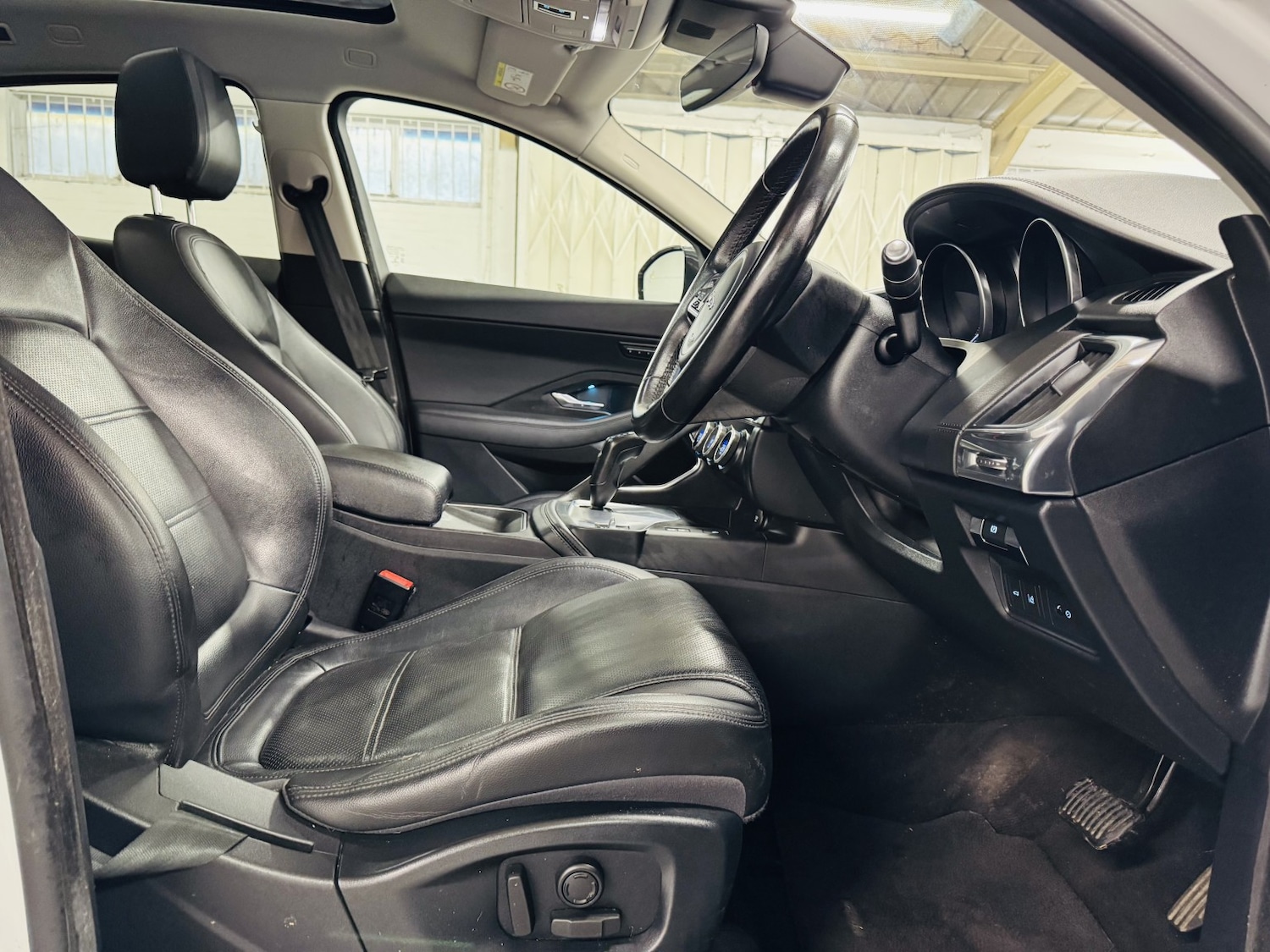 Used Jaguar E-Pace 2018 for sale - 77595285: Photo 22