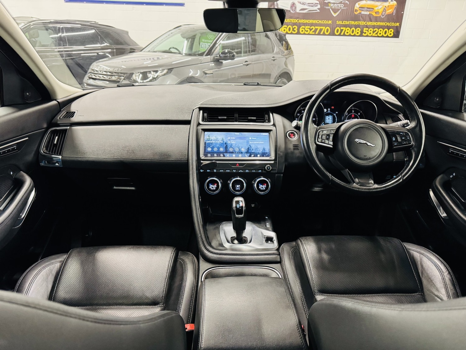 Used Jaguar E-Pace 2018 for sale - 77595285: Photo 24