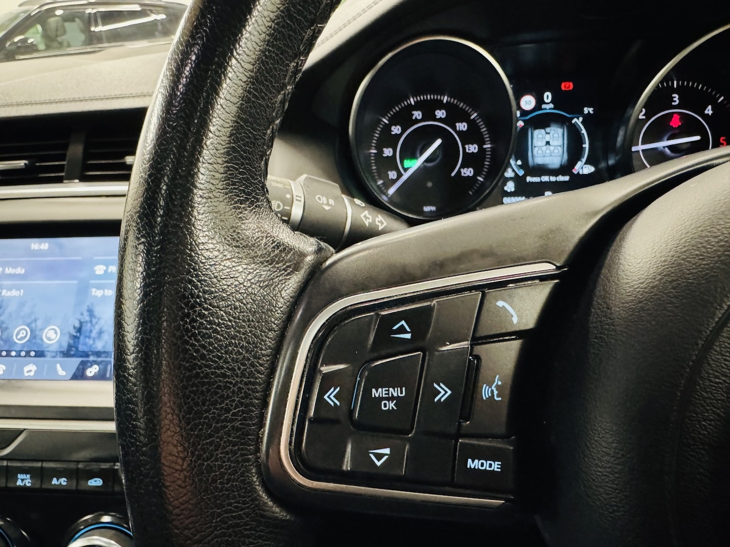 Used Jaguar E-Pace 2018 for sale - 77595285: Photo 29