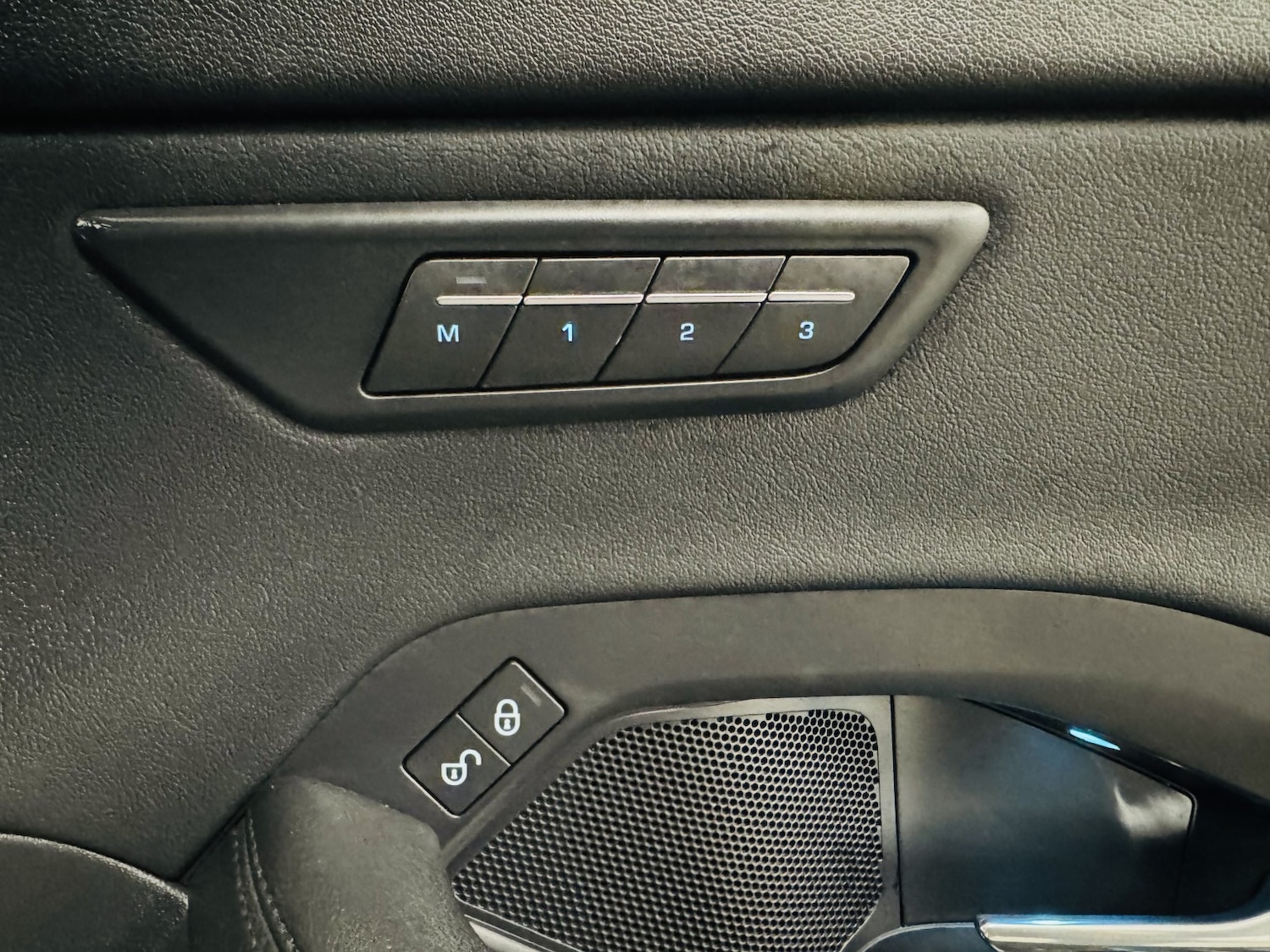 Used Jaguar E-Pace 2018 for sale - 77595285: Photo 45