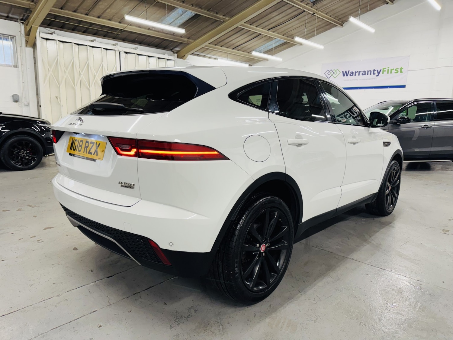 Used Jaguar E-Pace 2018 for sale - 77595285: Photo 6