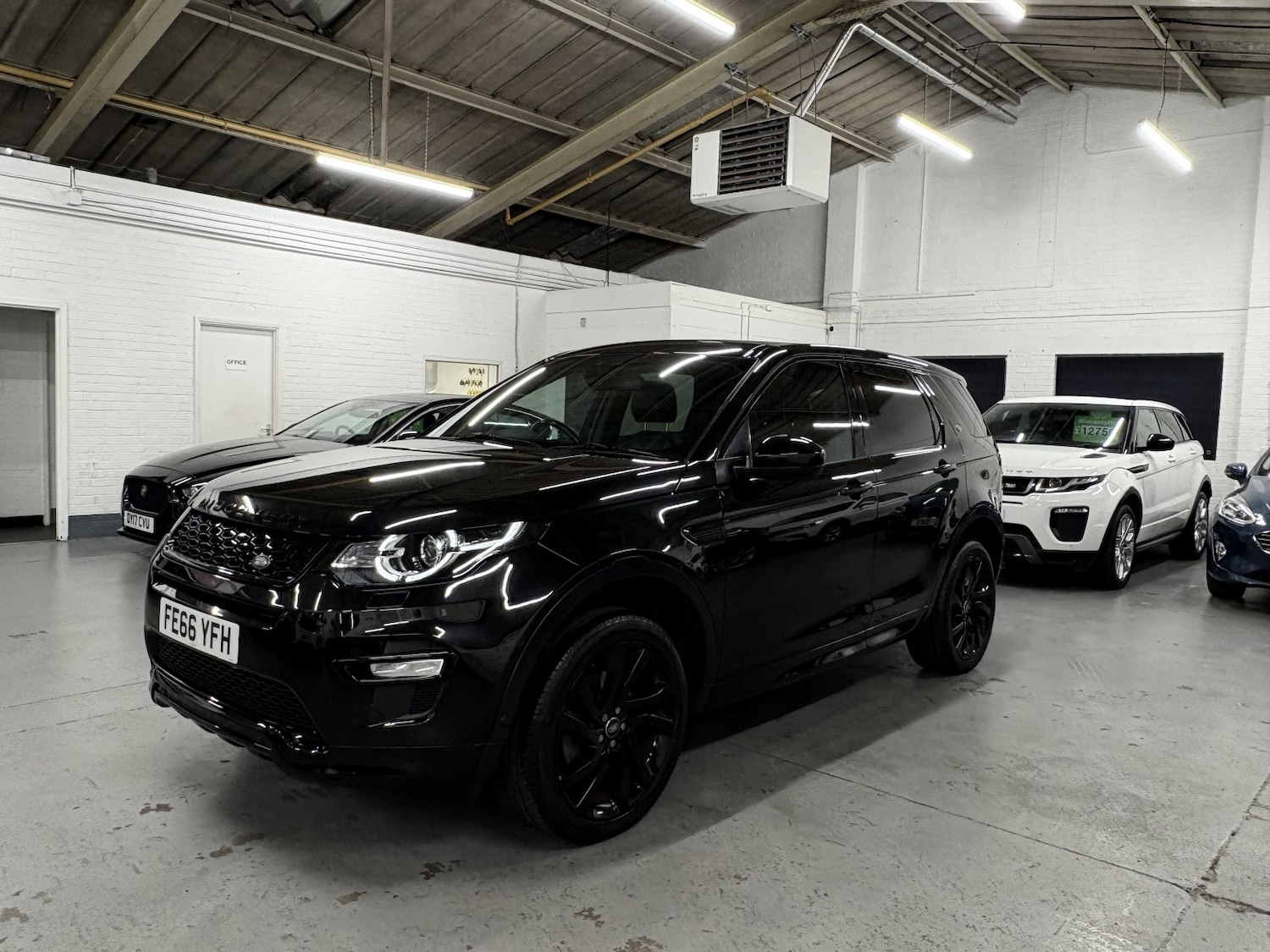 Used Land Rover Discovery Sport 2017 for sale - 76863941: Photo 15