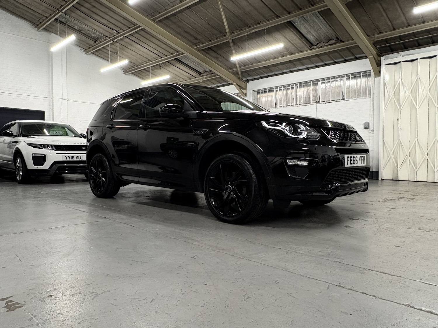 Used Land Rover Discovery Sport 2017 for sale - 76863941: Photo 19