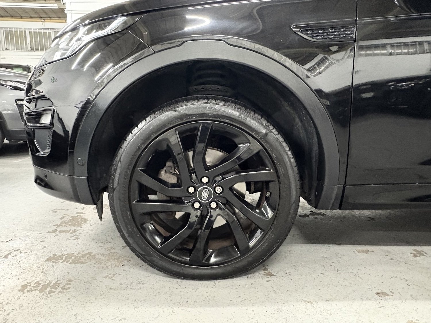 Used Land Rover Discovery Sport 2017 for sale - 76863941: Photo 44